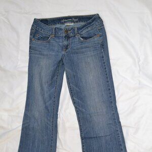American Eagle - Size 4 - Favorite Boyfriend - Super Stretch